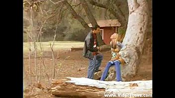 BlowJob In Public Park – Sexy Blonde