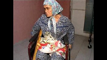 Granny Effie Vs 3 Bad Guys Granny Effie Vs 3 Bad Guys