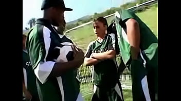 Video Ella Quiere Jugar Al F&uacute_tbol