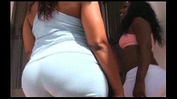Three Ebony Sluts Taking A Gym Less Three Ebony Sluts Taking A Gym Less
