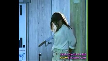 001 Ultimo Metro – Chick Stripping At Train Station Pt2