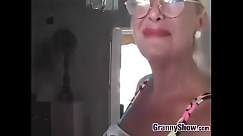 Grannyandthesalesmen