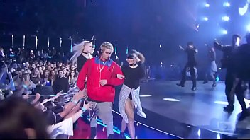 Justin Bieber Performing Love Yourself Company At IHeartRadio Music Awards April 3 2016 Justin Bieber Performing Love Yourself Company At IHeartRadio Music Awards April 3 2016